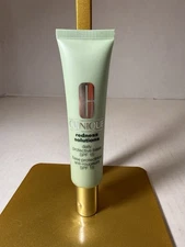 Clinique Redness Solutions Daily Protective Base Broad Spectrum SPF 15 1.35 FlOz