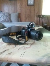 Camera Nikon DX AF-S NIKKOR 18-55mm