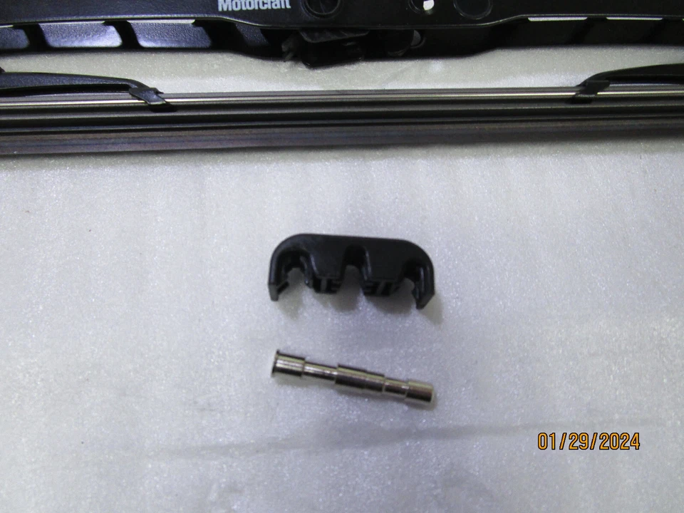 Windshield Wiper Blade-Premium Wiper Blade Motorcraft WW-1901-P Foto 2 de 4