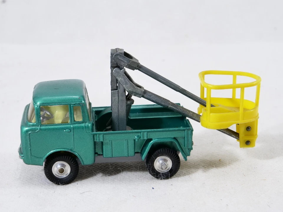 Corgi GB N° 478 Jeep Fe 150 Hydraulic Toner Wagon 1/43 - Image 2 of 4