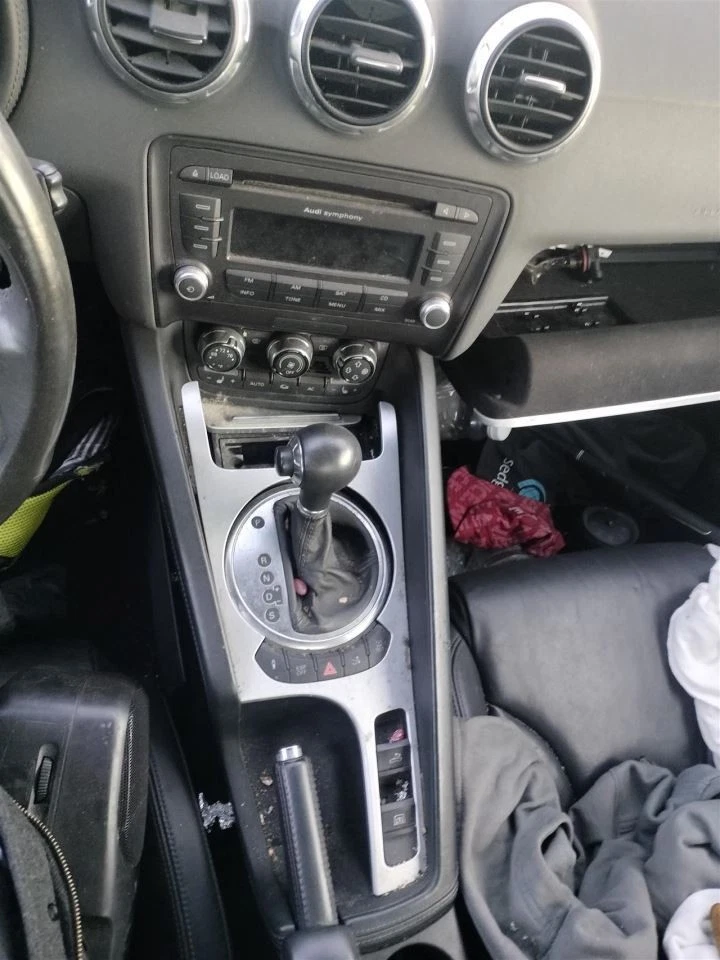 LEFT HEADLAMP ASSEMBLY 8J0941029L 2008-2011 AUDI TT AUDI - Image 4 of 4