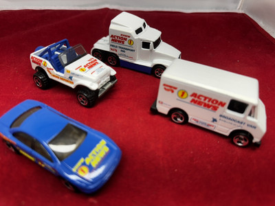 Lot Hot Wheels Action News Blue Warner Car-Jeep ~Big Rig Transport~Broadcast Van