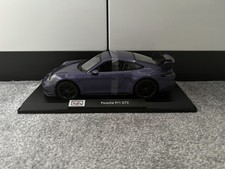 Maisto - 1:18 Scale Diecast Model Car - Porsche 911 GT3 - Purple