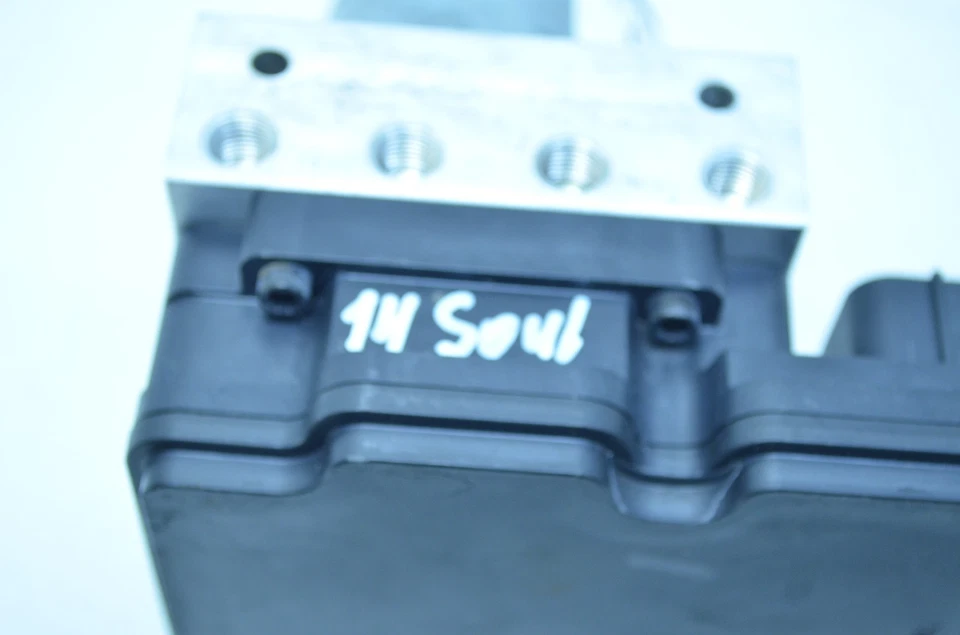 BOMBA DE FRENO ABS ANTIBLOQUEO TRACCIÓN DELANTERA KIA SOUL 14-15 OEM Foto 3 de 4