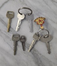 Vintage Ford Car Key Lot