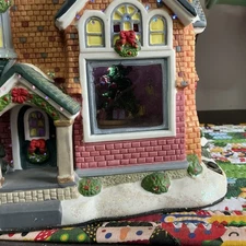 VTG 2004 Holiday Time Village Collectibles Fiber Optic House Christmas Building
