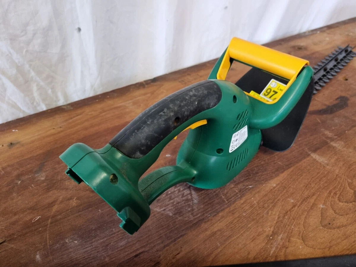B&q hedge cutters deals