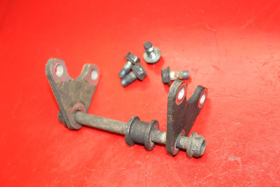 JUEGO COMPLETO DE PERNOS Y MONTAJE MOTOR SUZUKI DR250 Foto 2 de 4