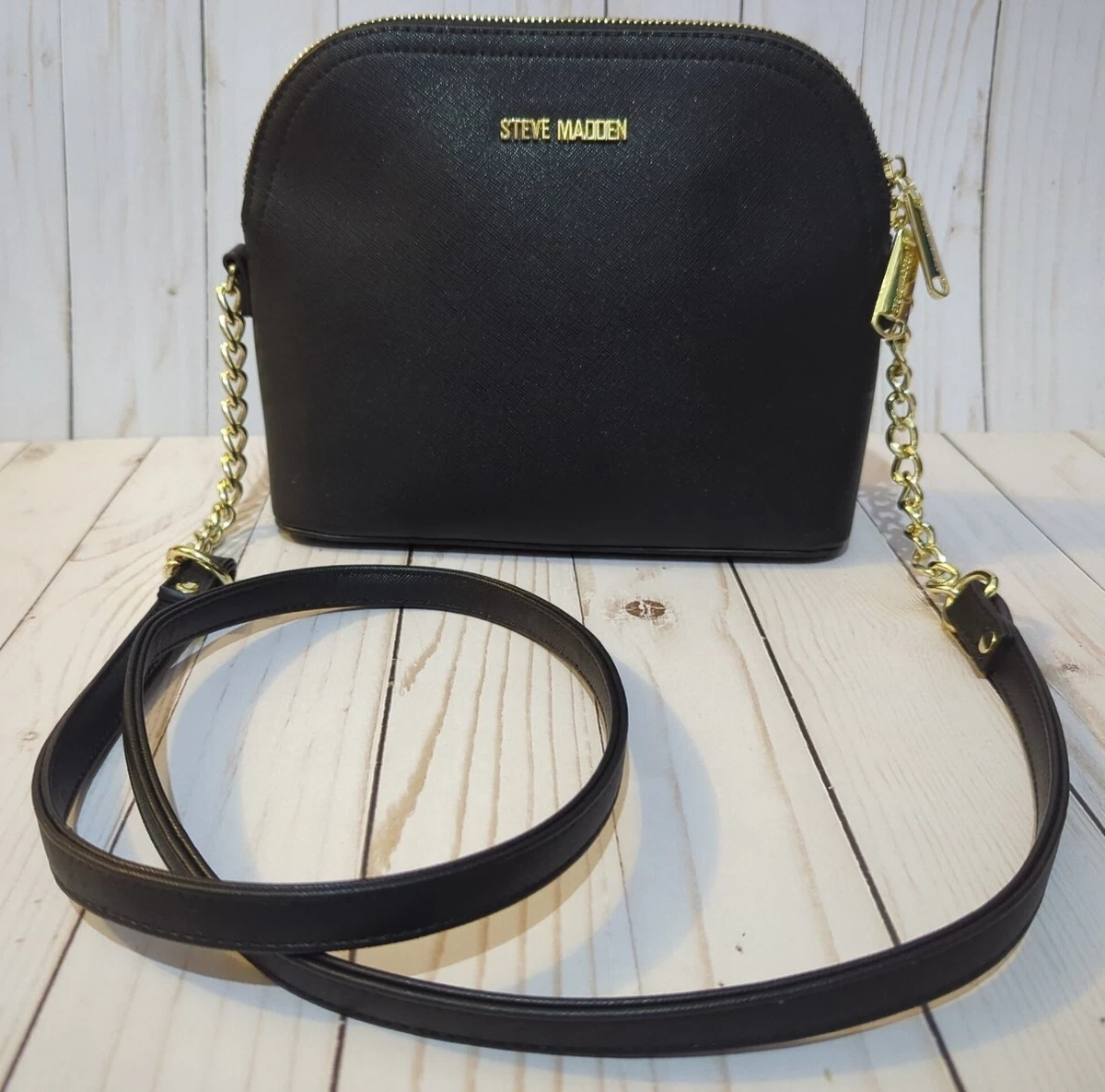 Steve Madden BMaggie Black Dome Cross Body Purse Gold Hardware EEUC