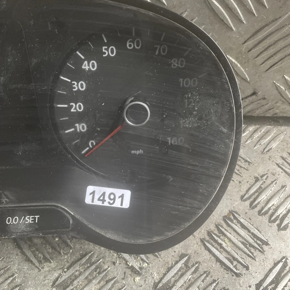 2009-2017 MK5 6R VOLKSWAGEN POLO SPEEDOMETER 1.2 PETROL MANUAL 6R0920960C - Image 2 of 4