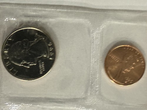 1996 P and D U. S. Mint UNC. 11-COIN set. With OGP+COA. Including "W" DIME.  - Picture 4 of 22