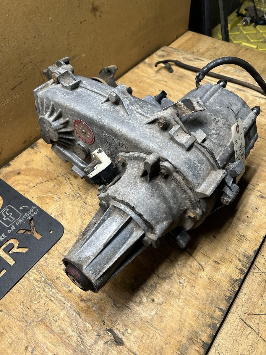 91-95 Jeep Cherokee XJ MJ Np231 Np231J Tranfercase AW4 Automatic