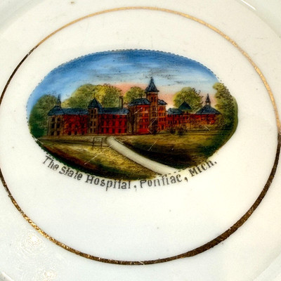 PONTIAC Hospital MI MICHIGAN Antique  Souvenir China TRINKET DISH PLATE