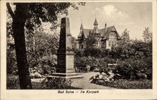 Ak Bad Sulza in Thüringen,  Kurpark, Denkmal, Garten,  Villa - 5002987