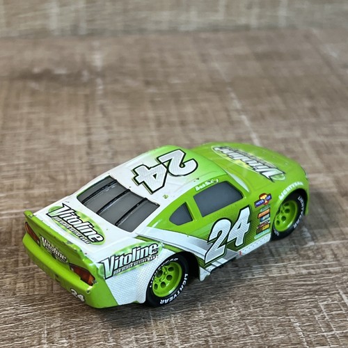 Disney Pixar Cars Brick Yardley Vitoline 24 Piston Cup Racers DXV53 - Imagen 5 de 11