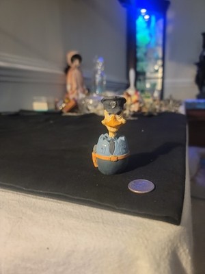 VTG 1989 ENESCO Eggbert and Friends ''CLAW & ORDER'' Policeman Figurine #764736