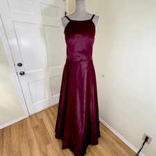 Morilee Prom Dress Maxi Gown 14 Sleek Luxe Satin Wine Elegant Goth Bridesmaid