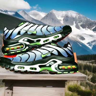 Nike Air Max Plus Black Scream Green White DX4326 001 Men's Size 9.5