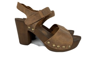 platform clog sandals