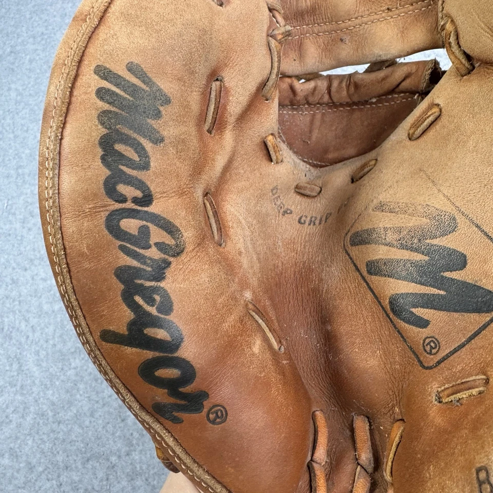 Vintage MacGregor MCCM100X Catchers Mitt Scoop Toe Leather Baseball Glove - Image 4 of 4