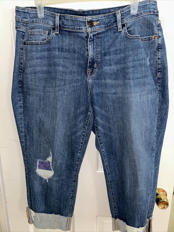 Lane Bryant Jeans Plus Size 18R Girlfriend Crop Frayed Hem Distressed