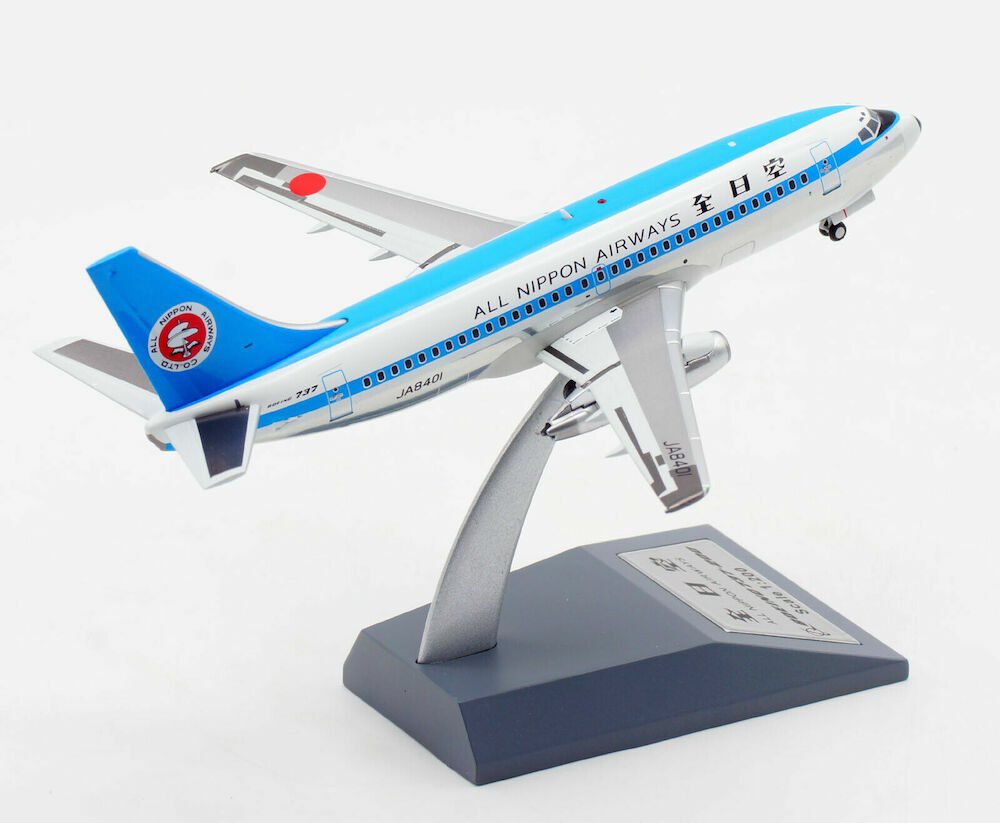 B737-281 ALL NIPPON AIRWAYS (ANA) JA8401 WITH STAND