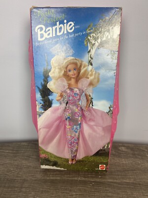 Party Perfect Barbie Doll, 1992 Edition, Mattel #1876, Sepcial