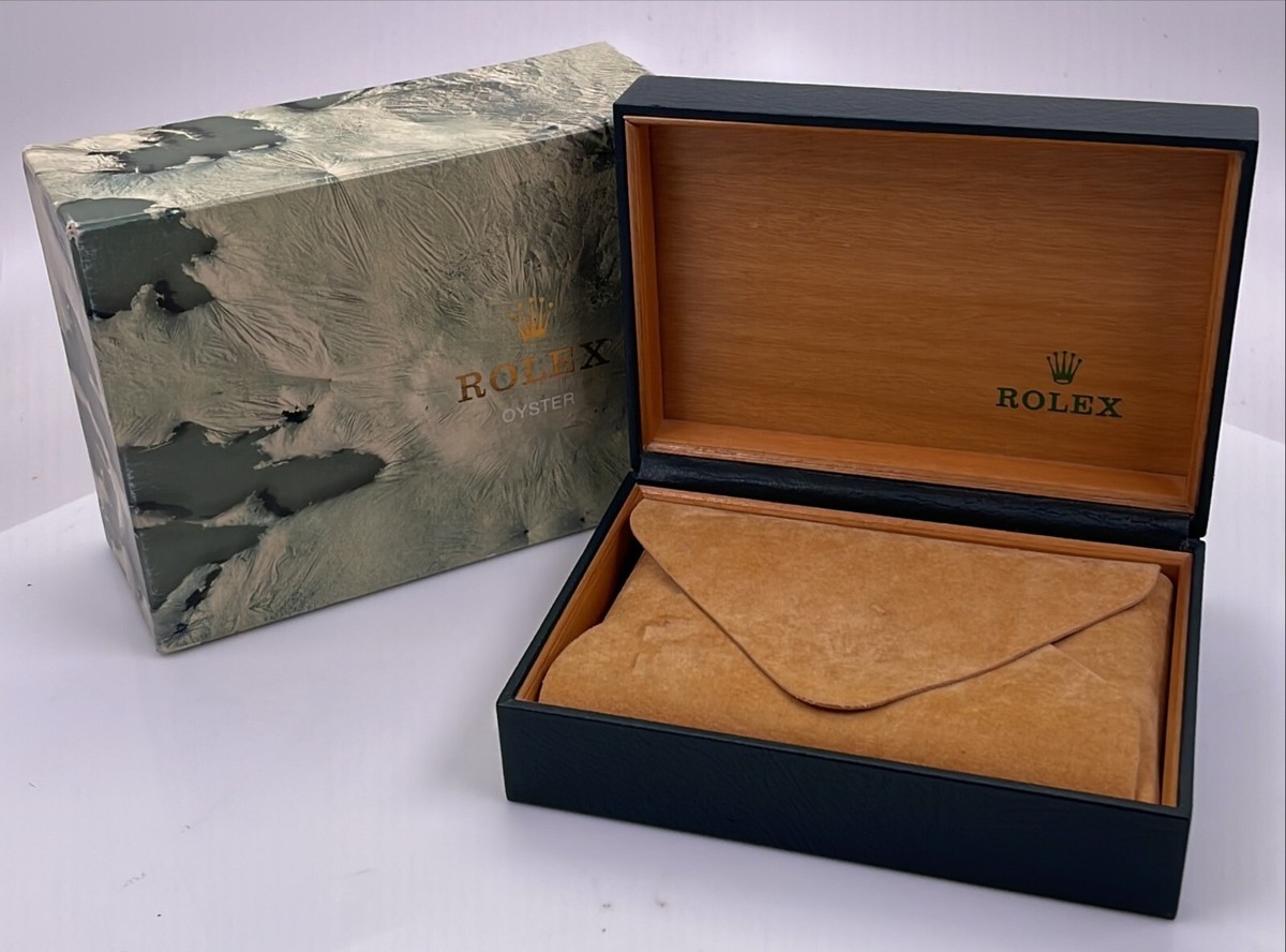 Rolex ORIGINAL Vintage Submariner 16610 Moon Crater Box Set! Great