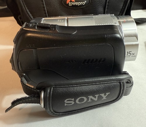 Sony Handycam DCR-SR210E Camcorder 60GB HDD Hard Disc Drive Digital Video Camera - Picture 10 of 10