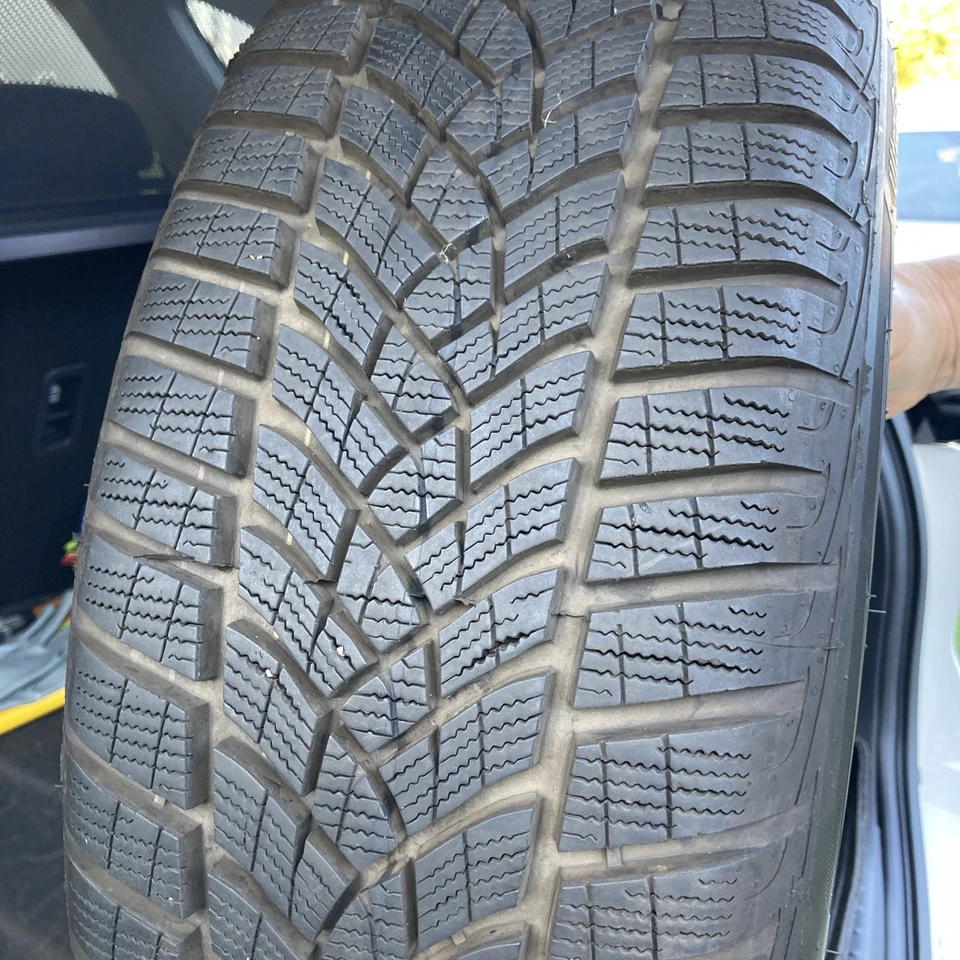 4 x M+S Winterreifen 225/55 R17 97H GoodYear mit Alufelgen für BMW wenig benutzt - Bild 2 von 2