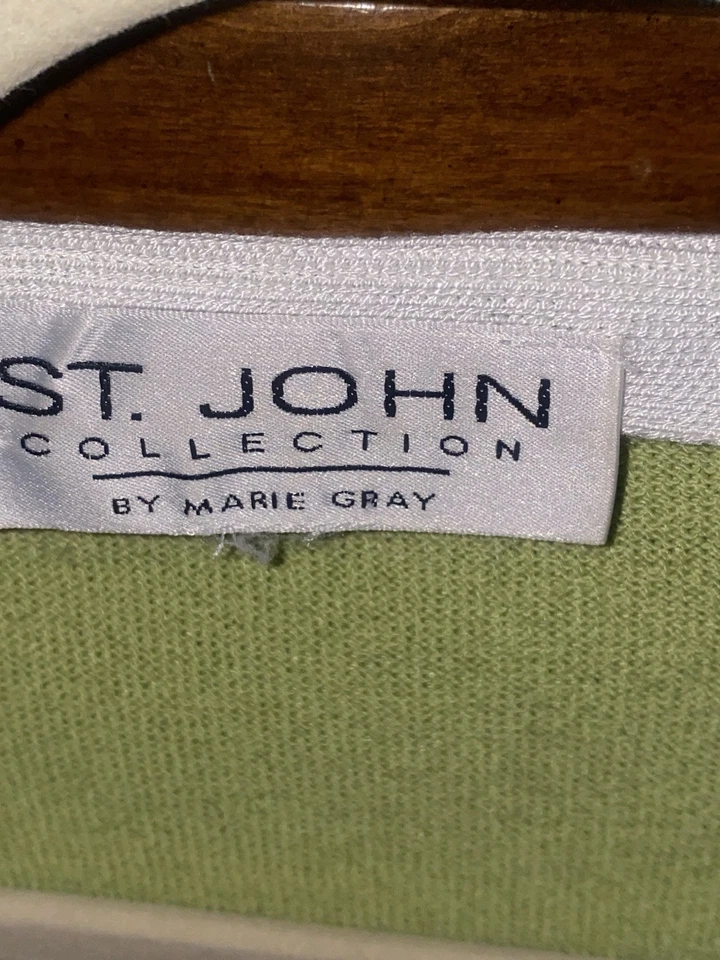 Suéter St. John Knits verde lima y blanco tiene agujeros pero precioso Foto 2 de 4
