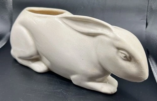 HULL POTTERY ART DECO / Art Nouveau Planter1930s Crouching Rabbit RARE 942 USA