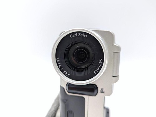 Sony Handycam DCR-PC10 MiniDV Camcorder Video Camera Body Only Tested from Japan - Picture 5 of 8