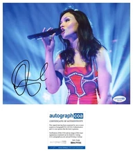 SOPHIE ELLIS-BEXTOR SIGNED MURDER ON THE DANCEFLOOR 8x10 PHOTO - ACOA COA