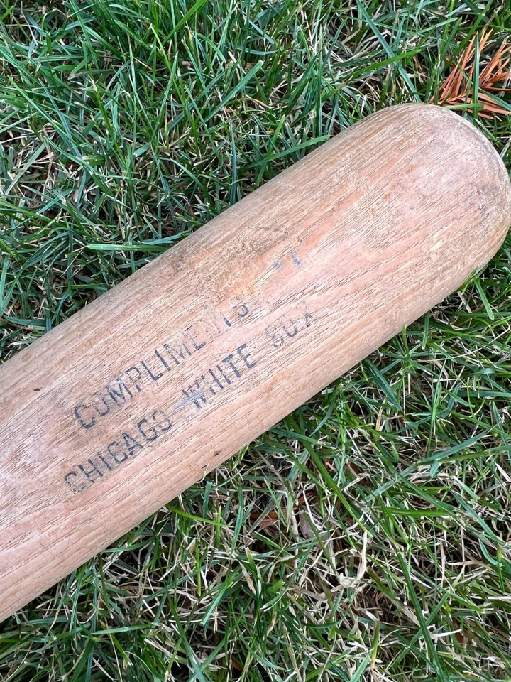 Vintage Hillerich Bradsby Wood Baseball Bat 14W Brown Chicago White Sox USA - Image 4 of 4