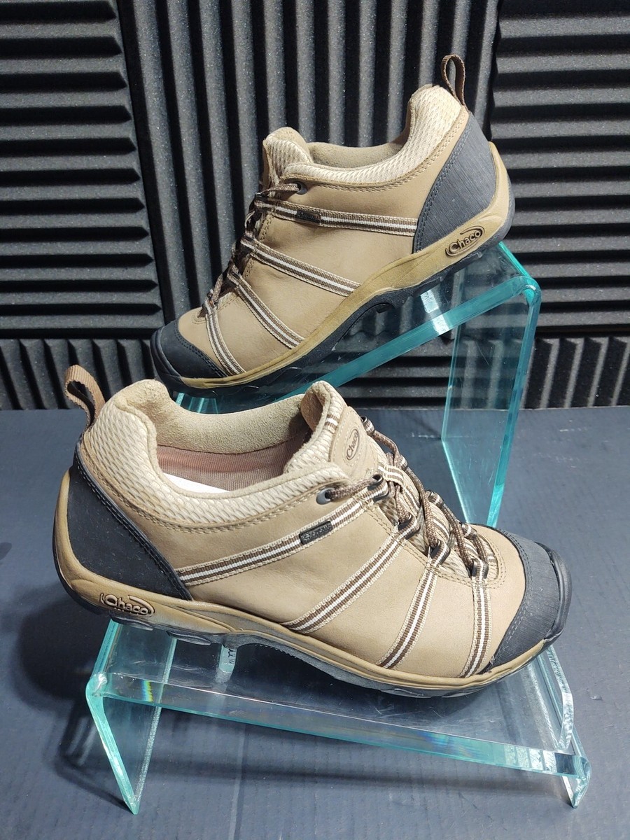 Chaco Canyonland Women's low event dusty Tan hiking C8