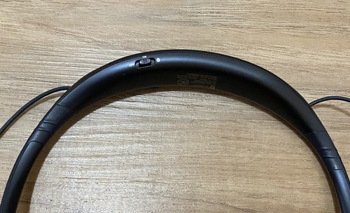 Samsung Level U Pro Heaphones - Bluetooth EO-BN920 Around The Neck Tested - Bild 7 von 8