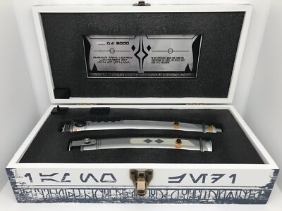 Disney Star Wars Galaxy's Edge LE 6000 Legacy Lightsabers Ahsoka Tano Rebels