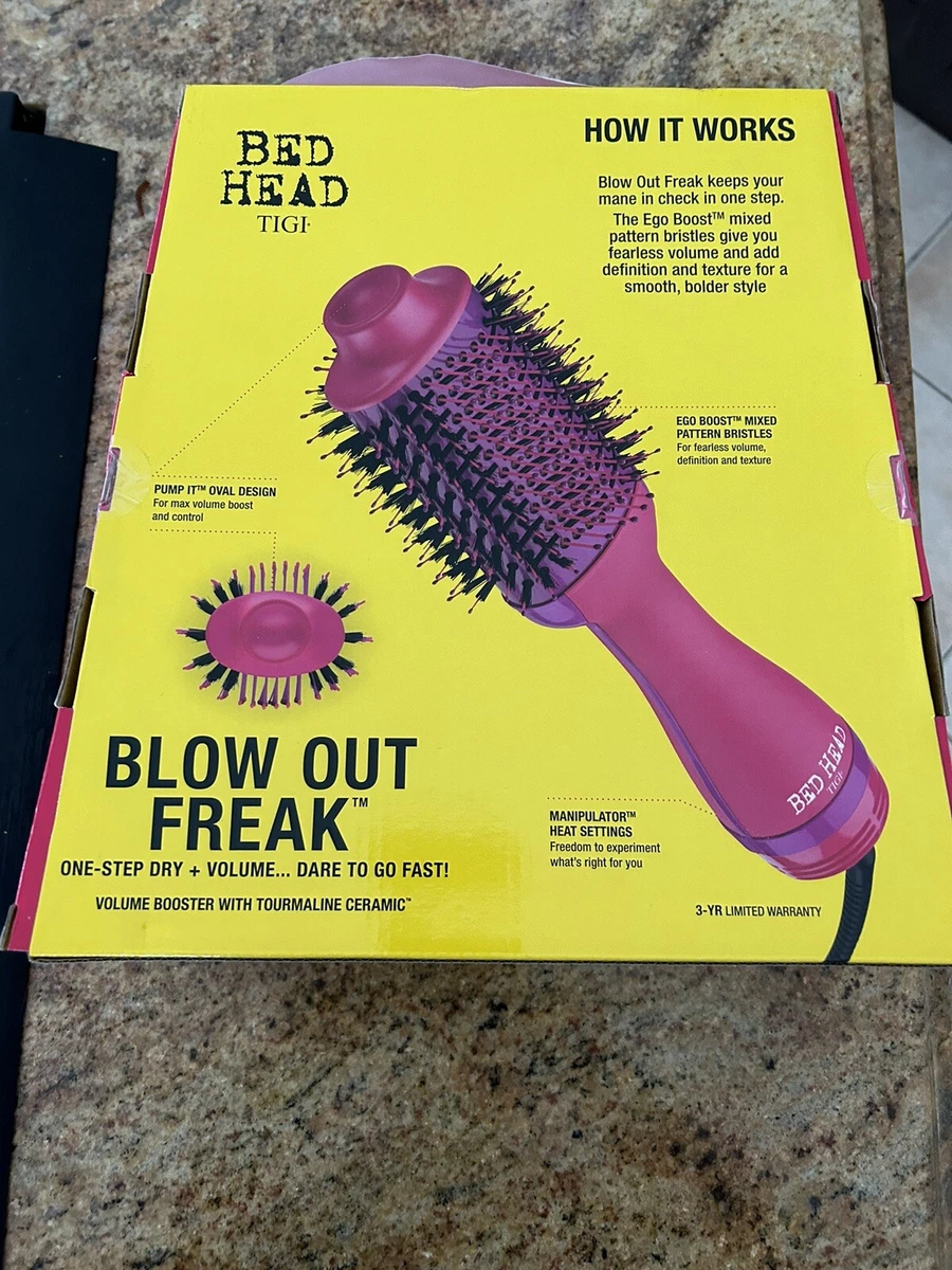 Bed head outlet blow dryer brush