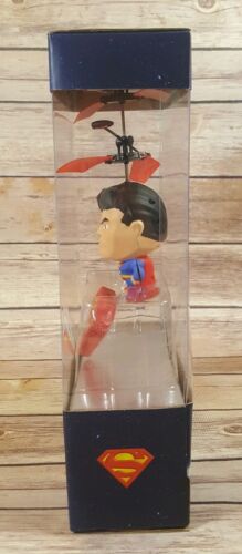 DC Comics Motion Control RC Flying Superman USB Cable Charge 6+ Indoor Use Only - Picture 3 of 9