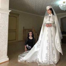 Simple Satin High Neck White Wedding Dresses Long Sleeve Embroidery Bridal Gowns