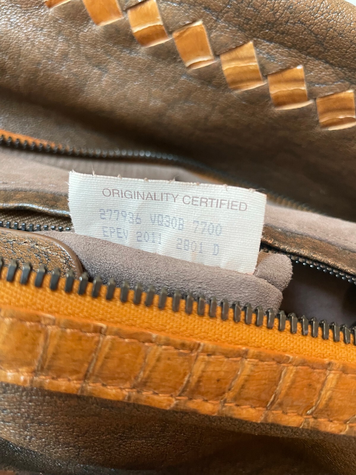 AUTHENTIC BOTTEGA VENETA DESIGNER BAG - image 12