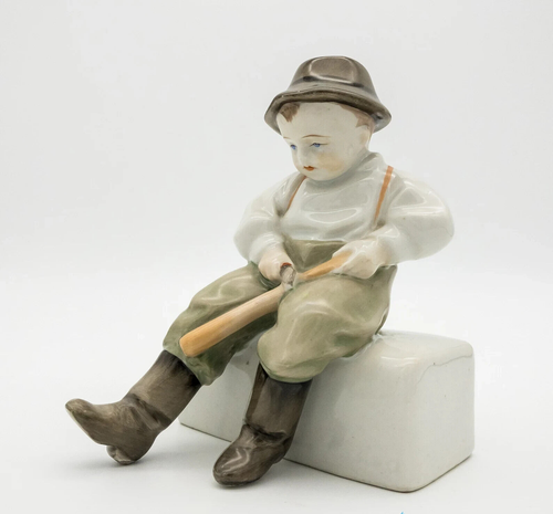 Zsolnay-Ungarn Figur "Junge Schnitzstock" - Bild 2 von 4
