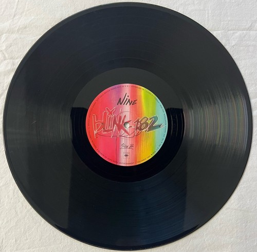 Blink 182 Authentic Signed Autogramm LP RECORD Sleeve & TSA COA - Bild 4 von 15
