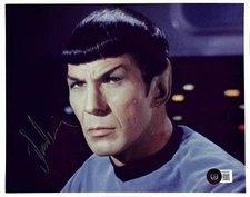 Leonard Nimoy Star Trek Signed 8x10 Photo BECKETT (Grad Collection)