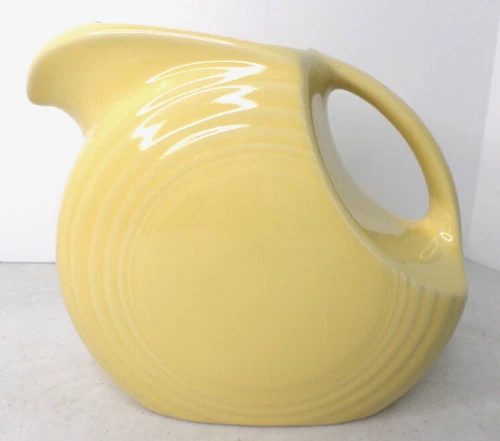 FIESTA - FIESTAWARE PITCHER LARGE DISK PITCHER 67 oz Sunflower Yellow