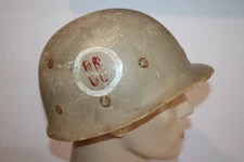 Iraqi Unit Marked M90 Helmet Liner – Original Gulf War Bring back COLLECTIBLE
