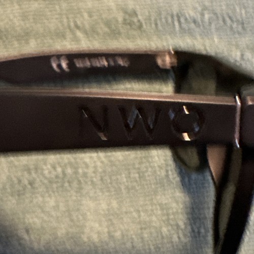 Top piatto nuovo senza etichette by Retrosuperfuture Made in Italy nero opaco - Foto 4 di 10