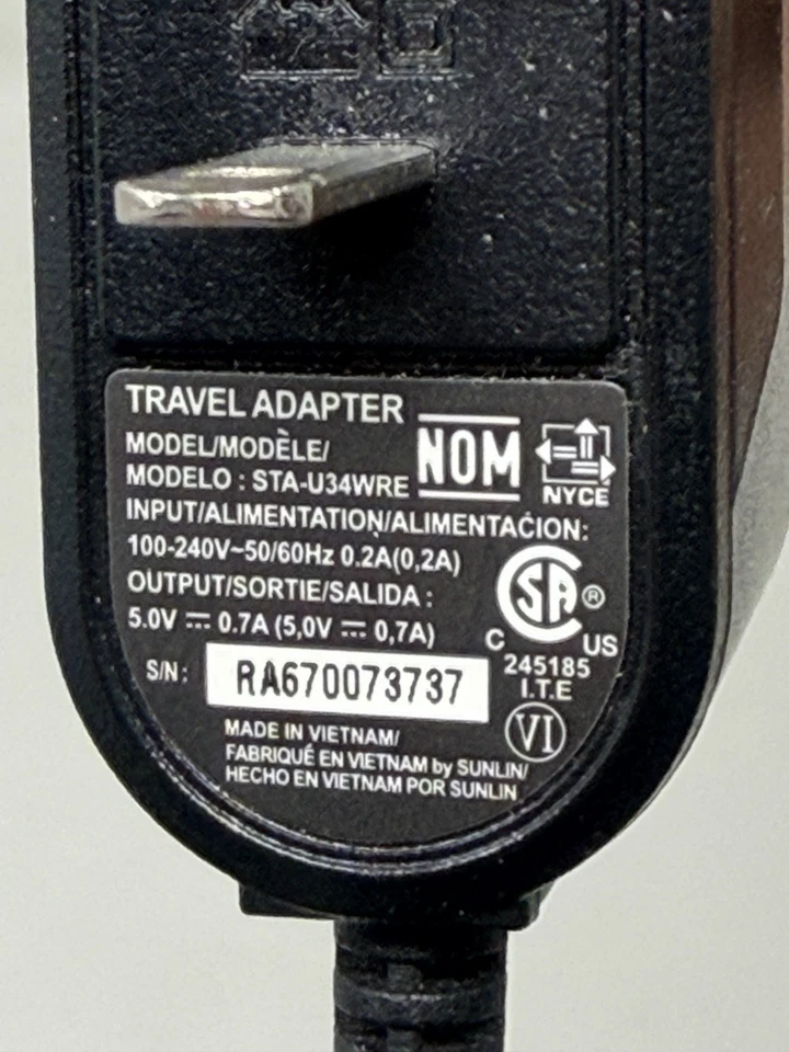 Cargador Adaptador de Viaje Original LG STA-U34WRE 5.1V 0.7A Micro-USB OEM Foto 2 de 4