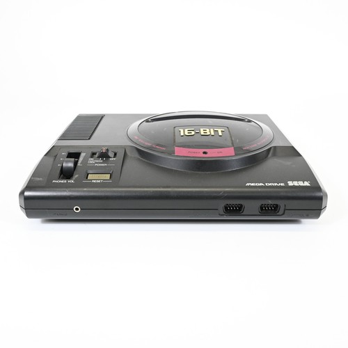Sega Mega Drive HAA-2510 Console 16-Bit System Japanese Model Tested Japan - Picture 10 of 17